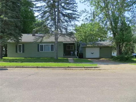 304 E School St, Thorp, WI 54771