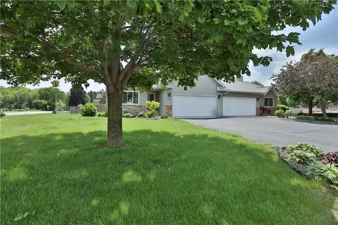 1912 W 6th St, New Richmond, WI 54017