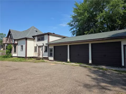 630 10th Ave, Baldwin, WI 54002 photo 2