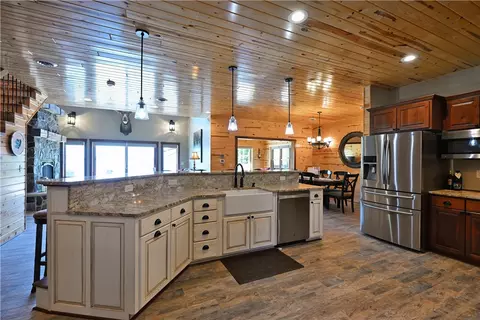 907 E Lake Dr, Shell Lake, WI 54871 photo 9