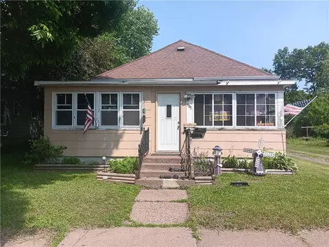 905 E 1st St S, Ladysmith, WI 54848