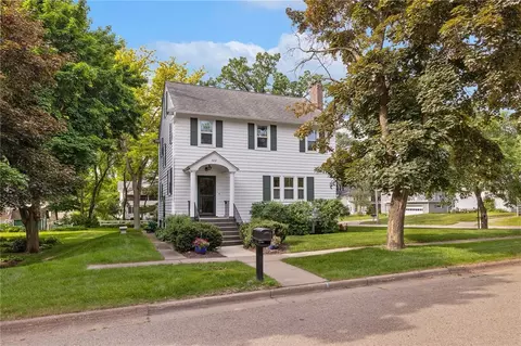 522 Van Buren St, Black River Falls, WI 54615