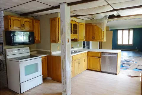 2332 E 7th St, Superior, WI 54880 photo 8