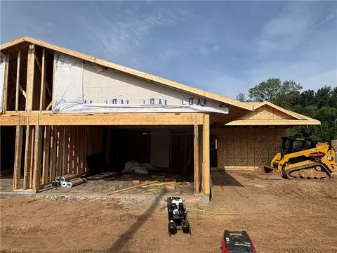 1688 Dorret Rd, Eau Claire, WI 54703