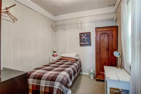 Bedroom - s13360 County Road B, Eleva, WI 54738 photo 1 of 4
