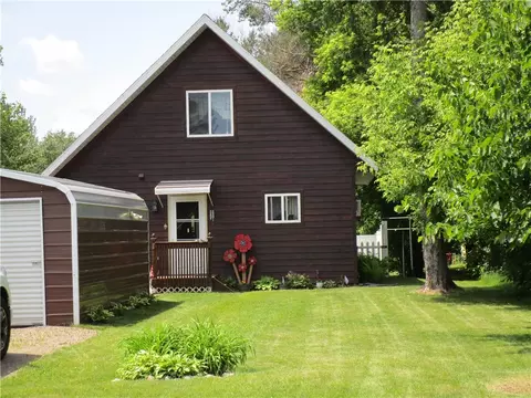 1031 N Alvey St, Bruce, WI 54819