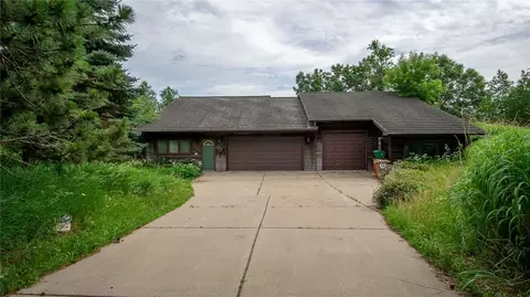 1110 Kathryn Dr, Eau Claire, WI 54701