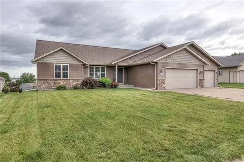 1814 Lynnette Ct, Eau Claire, WI 54703