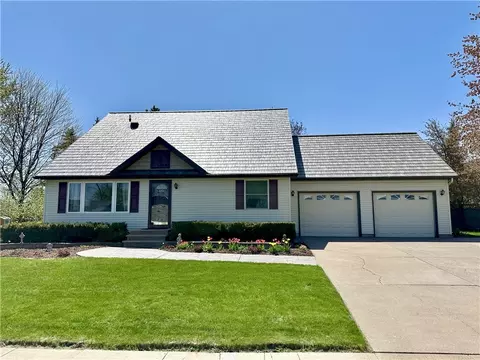 410 E Roosevelt Ave, Fall Creek, WI 54742