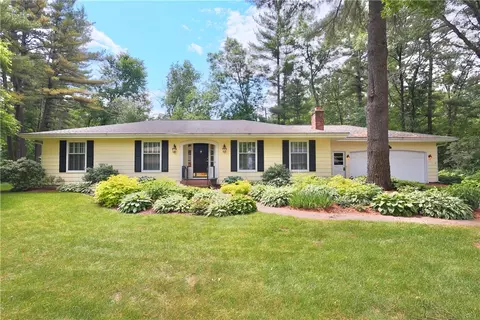 415 Corydon Rd, Eau Claire, WI 54701