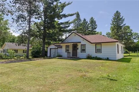 608 E 11th St S, Ladysmith, WI 54848