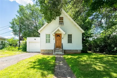 709 Bolles St, Eau Claire, WI 54703