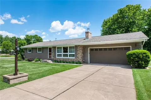 1050 10th Ave, Cumberland, WI 54829