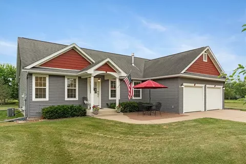 2040 46th Ave, Elk Mound, WI 54739