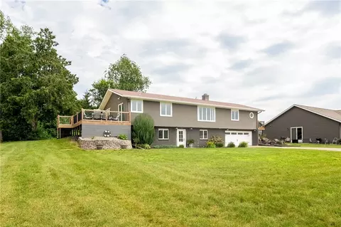 934 Daisy Ln, Eau Claire, WI 54703