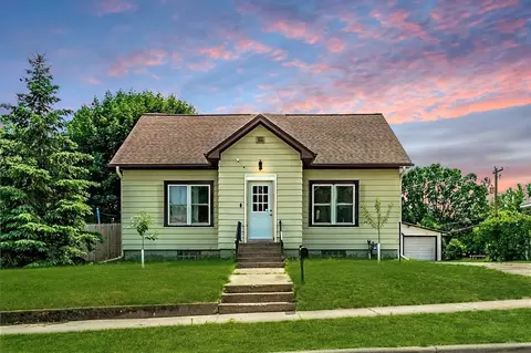 119 W Elm St, Chippewa Falls, WI 54729