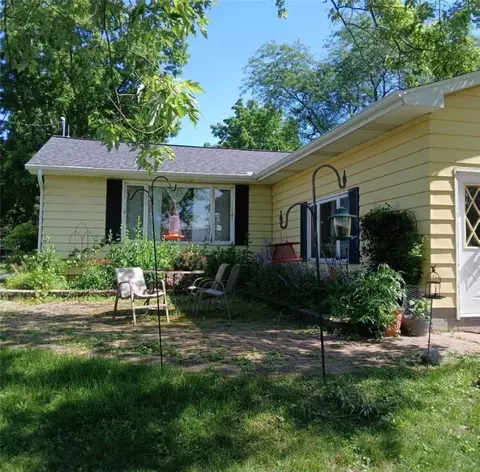 813 Hudson St, Augusta, WI 54722