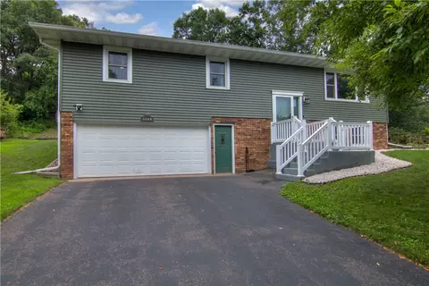 1143 Primrose Ln, Altoona, WI 54720