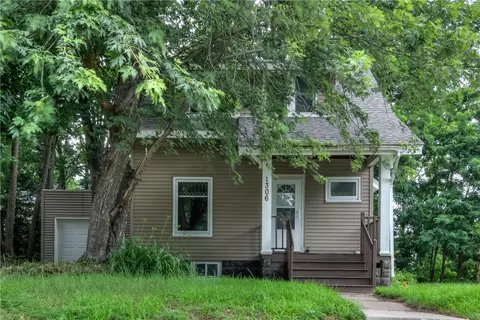1306 Hawthorne St, Eau Claire, WI 54703