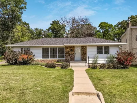 924 Superior St, Spooner, WI 54801