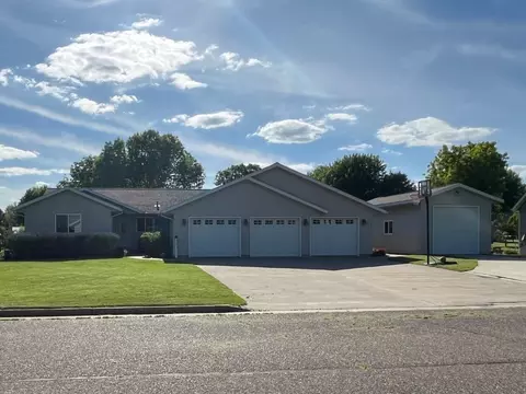 507 N 5th St, Colby, WI 54421