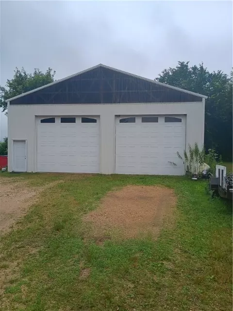 000 S Kirk Rd, Arkansaw, WI 54721