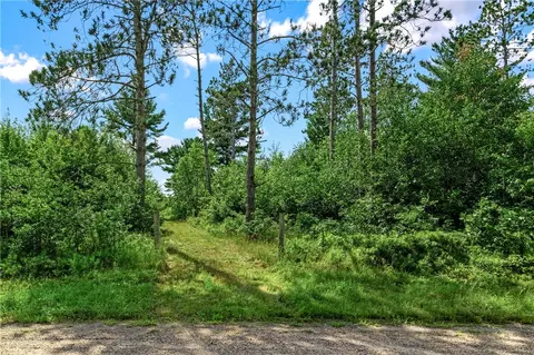 830 N Gilbertson Rd, Augusta, WI 54722