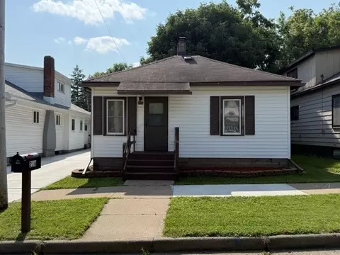 216 W 3rd St N, Ladysmith, WI 54848