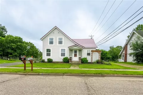 125 E Brown St, Augusta, WI 54722
