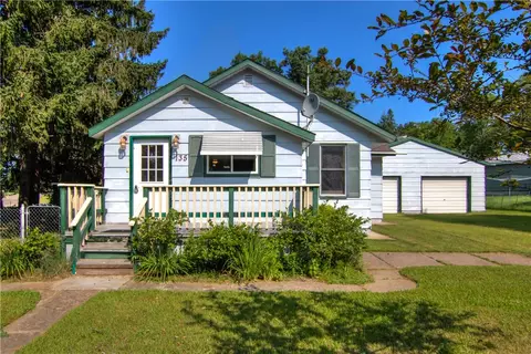 135 S Summit St, Spooner, WI 54801