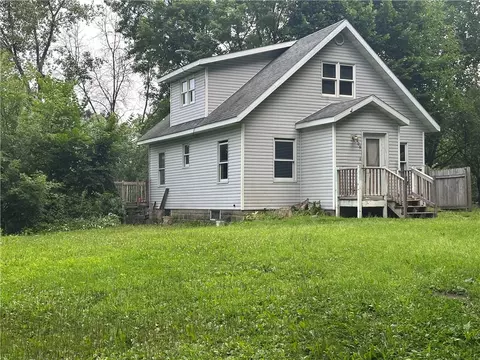 1808 Summit St, Eau Claire, WI 54703