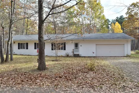 7760 N Lake Ave, Hayward, WI 54843