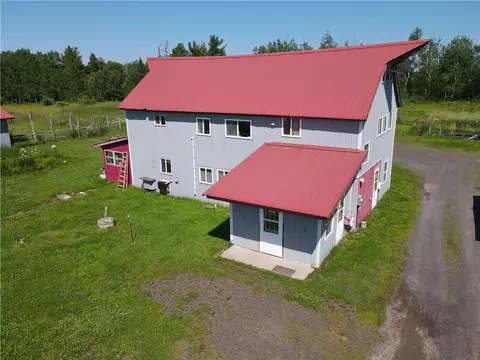 3968 S Roys Land Rd, Superior, WI 54880