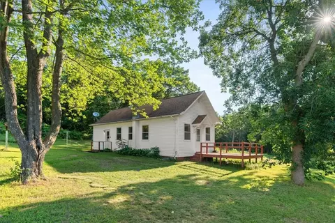 n6413 906th Street, Elk Mound, WI 54739