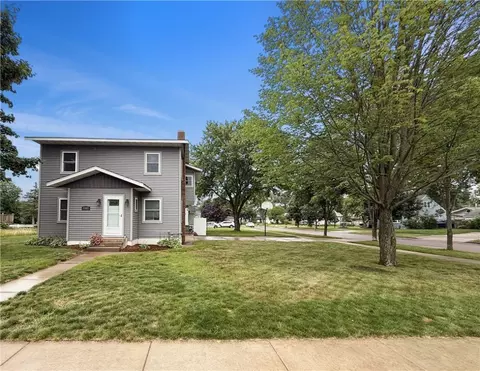 2107 11th St, Eau Claire, WI 54703
