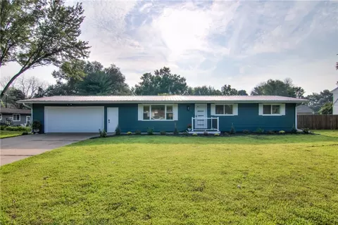 112 NE 16th St, Menomonie, WI 54751