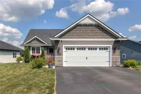 5225 Waylon St, Eau Claire, WI 54703