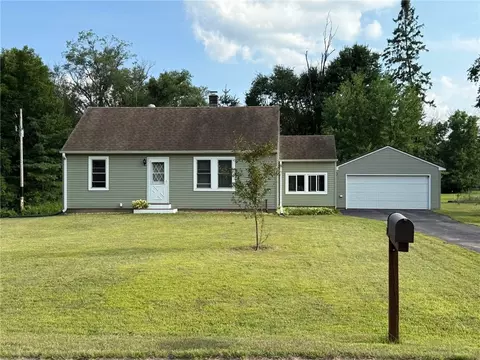 4515 Books Dr, Eau Claire, WI 54703