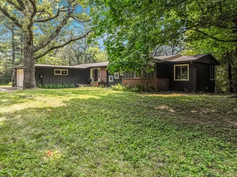 105 E Lowes Creek Rd, Eau Claire, WI 54701