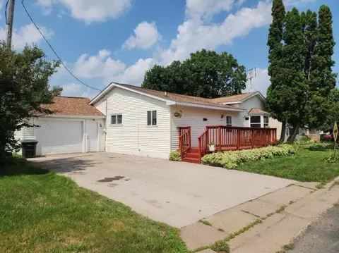 101 N Main St, Luck, WI 54853