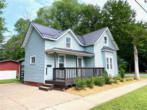 921 14th Ave E, Menomonie, WI 54751