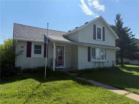 9 Division St, Chippewa Falls, WI 54729