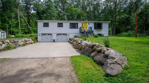 1727 N 120th Ave, Chippewa Falls, WI 54729
