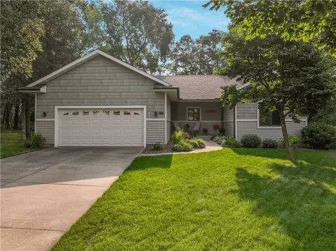 4313 Heritage Dr, Eau Claire, WI 54703