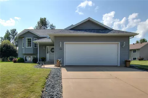 2230 Deblene Ln, Eau Claire, WI 54703