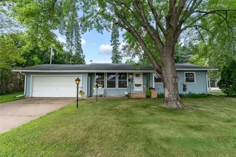 867 Tainter St, Menomonie, WI 54751