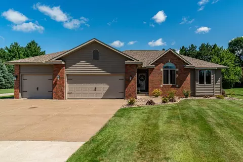 9897 172nd St, Chippewa Falls, WI 54729