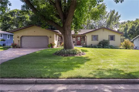2215 Hatch St, Eau Claire, WI 54701