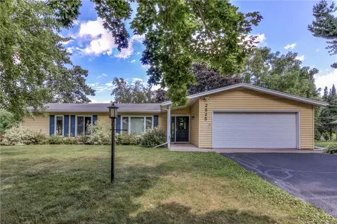 2525 Haanstad Rd, Eau Claire, WI 54703