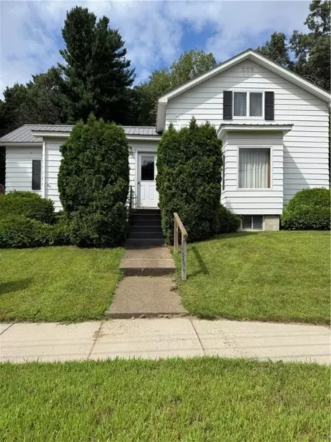 1536 Eleventh St, Eau Claire, WI 54703